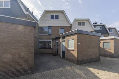 Duyvenvoordestraat 153, Monster